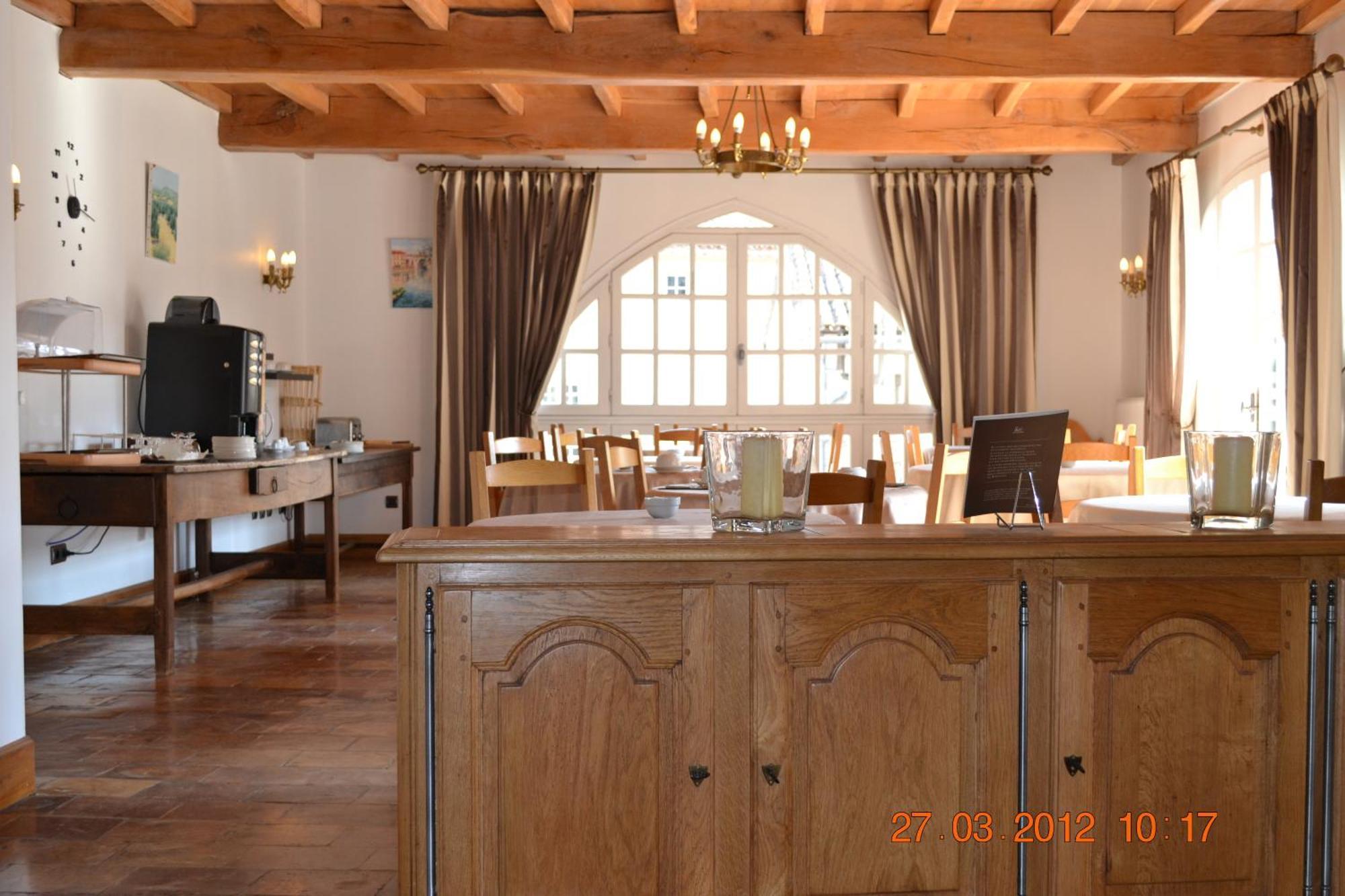Hotel Des Consuls Castelnau-de-Montmiral Eksteriør billede